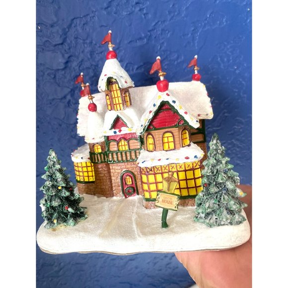 Thomas Kinkade Nort Pole Village Colecction Lighted - Picture 2 of 9